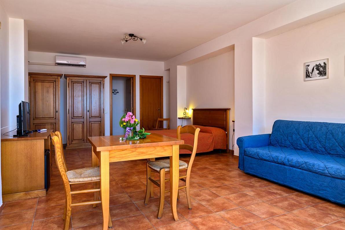 La Pietra Antica O' Munti Villa มาสคาลิ ภายนอก รูปภาพ